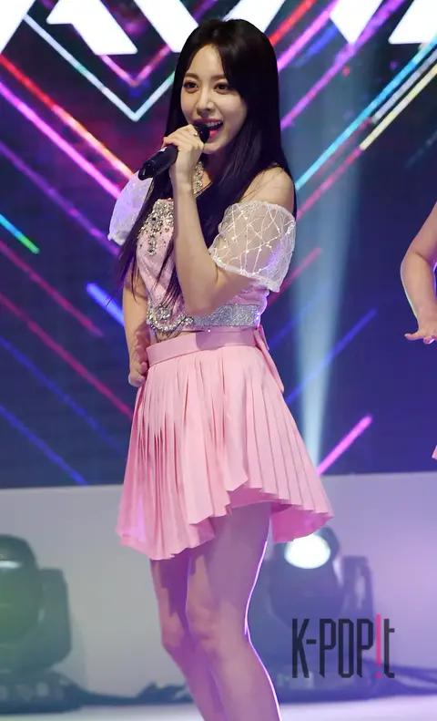 Eunji (Brave Girls) — Daiwa Fashion Show