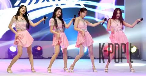 Brave Girls — Daiwa Fashion Show