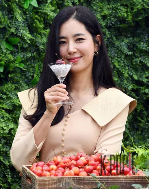 Han Chae-a — Launch