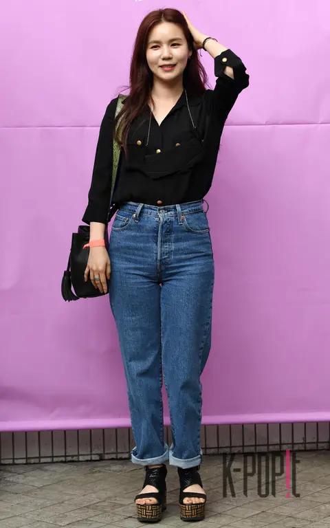 Park Si-eun — Launch