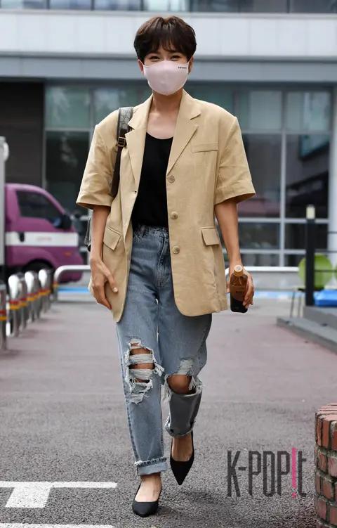 Ban Ga-hui — Arrival