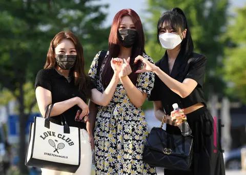 Sua (Dreamcatcher), Siyeon, Jiyu — Arrival