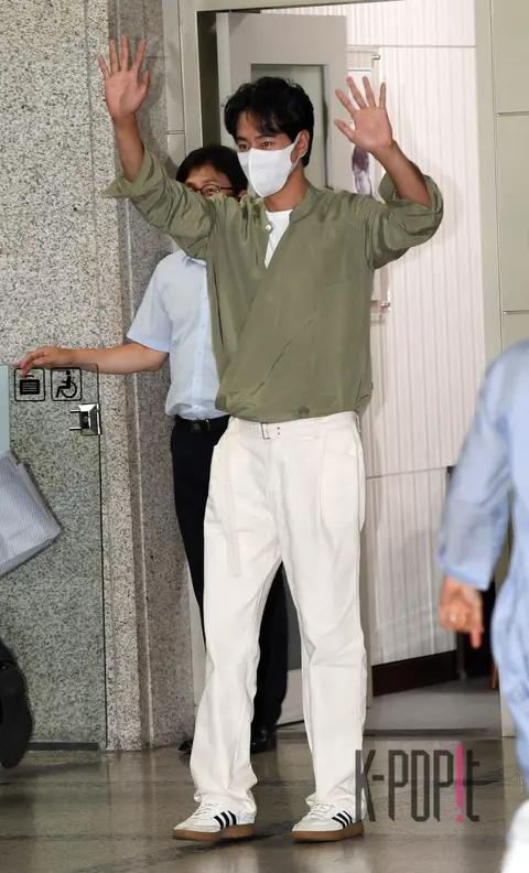 Jo In-sung — Arrival