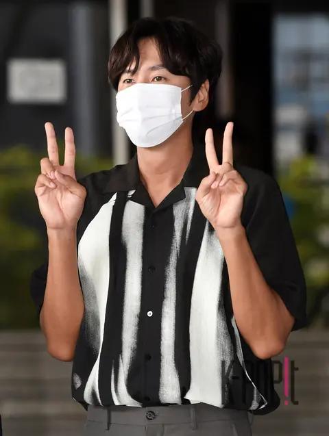 Lee Kwang-soo — Arrival