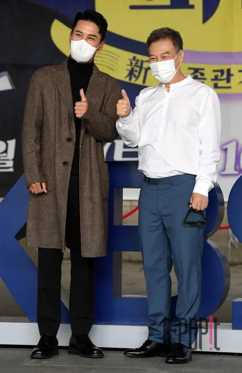 Jang Min-ho, Kim Kab-soo — Arrival