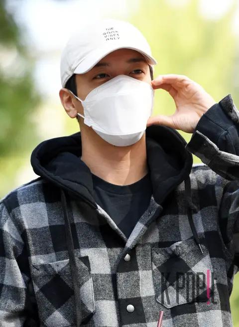 Jung Yong-hwa (CNBLUE) — Arrival