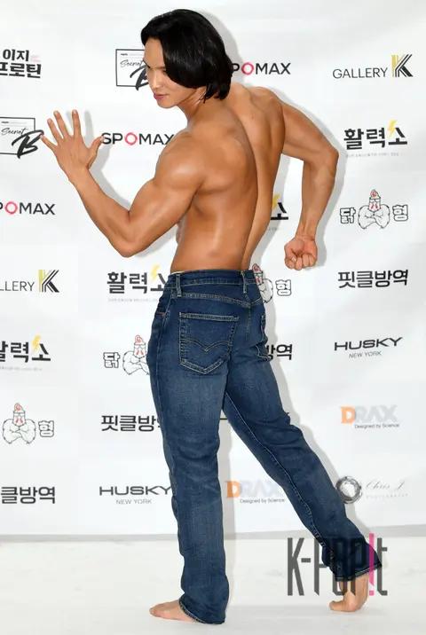 Jung Hotaek — Max Q Photoshoot