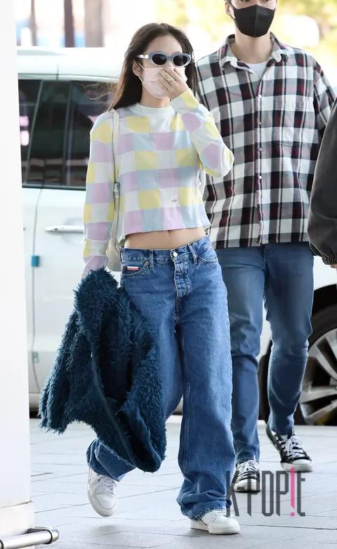 JENNIE (BLACKPINK) — Airport