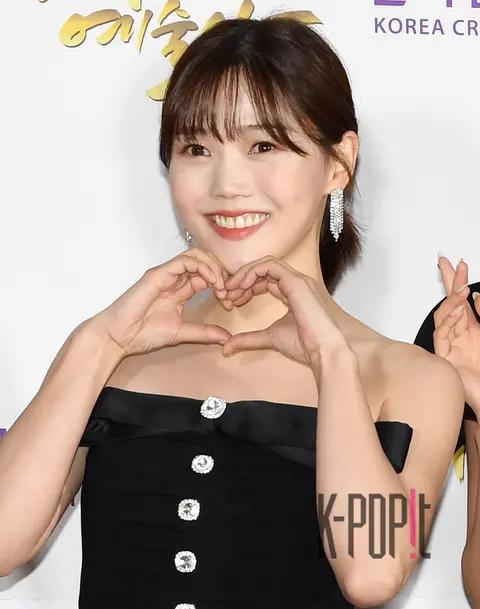 Hyojung (OH MY GIRL) — Popular Culture Awards Ceremony
