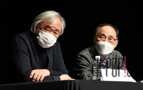 Baek Kun-woo, Jung Sung-bok (Lawyer) — Press Conference