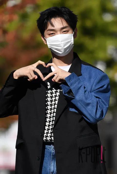 Yoon Ji-sung — Arrival