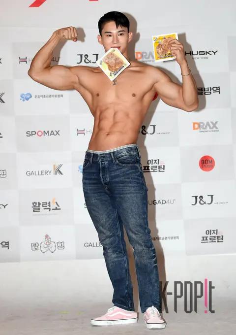 Lee Won-jun — Max Q Photoshoot