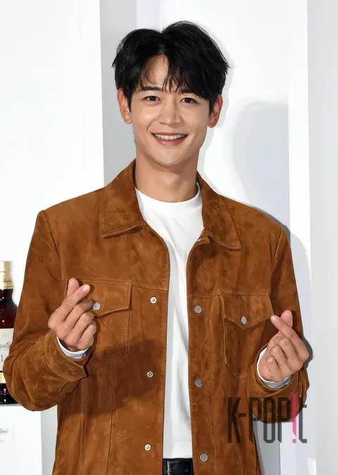 Minho (SHINee) — Launch