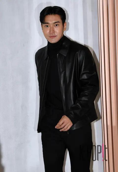 Choi Siwon — Launch