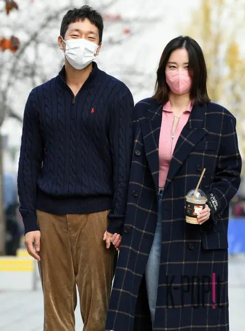 Son Seok-gu, Jeon Jong-seo — Arrival