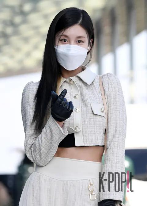 Stephanie — Airport