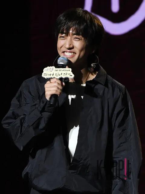 Lee Seung-yoon — Showcase