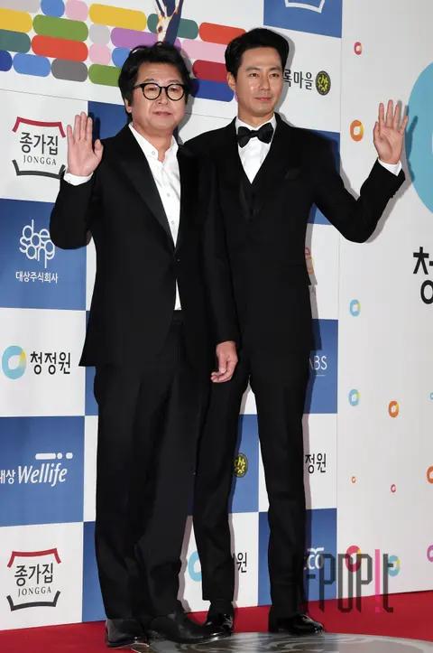 Kim Yun-seok, Jo In-sung — Blue Dragon Film Awards