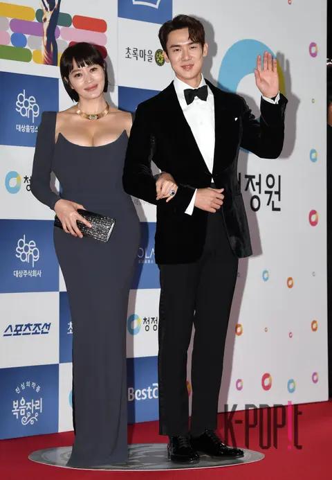 Yoo Yeon-seok, Kim Hye-soo — Blue Dragon Film Awards