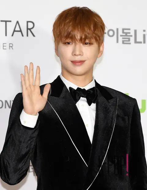 Kang Daniel — AAA Red Carpet — 2021-12-02