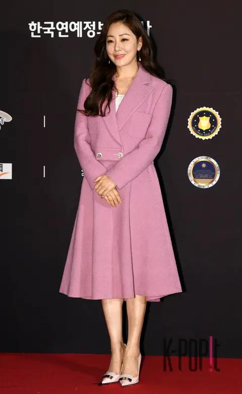 Oh Na-ra — Korea Culture Entertainment Awards