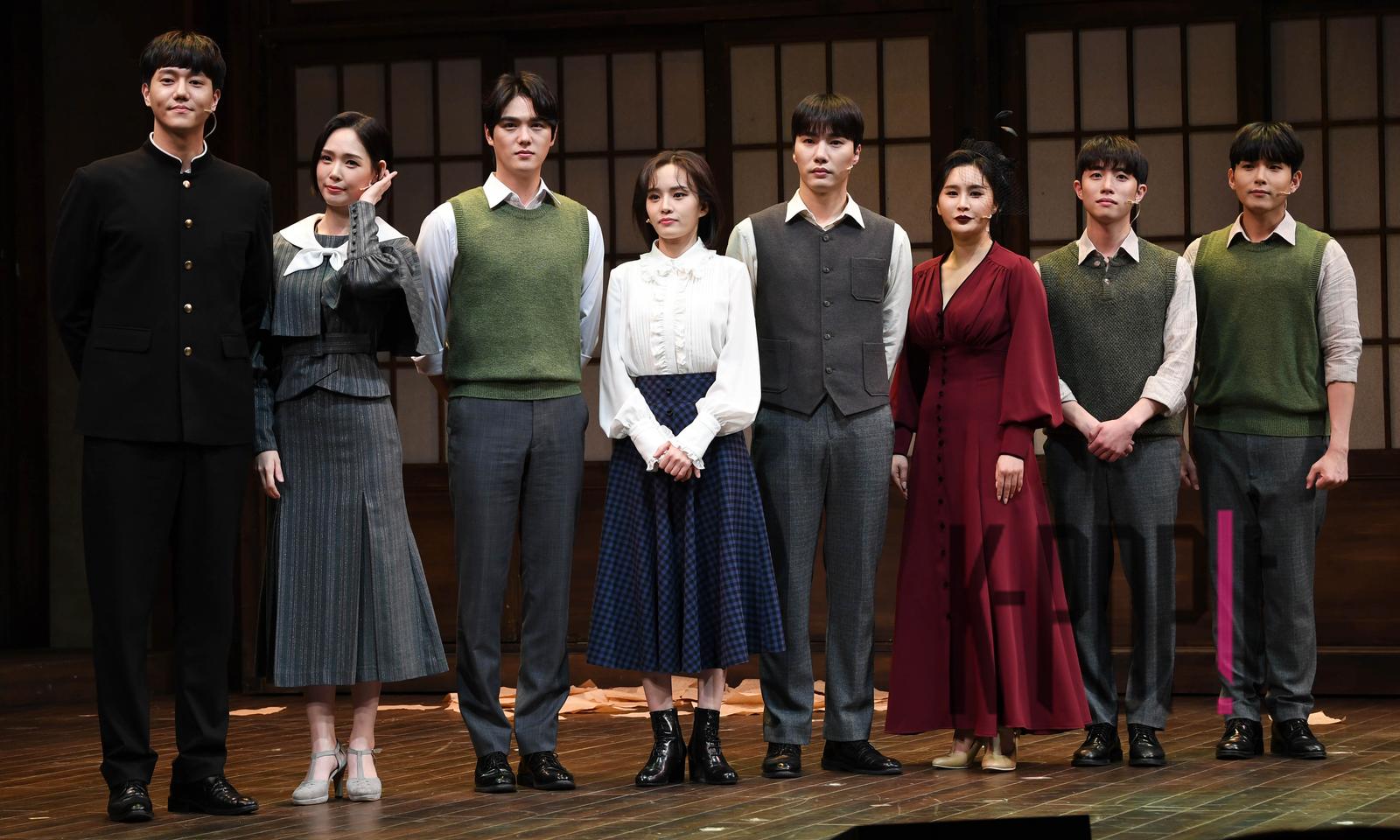 Ryeowook, Moon Sung-il, Yun So-ho, Park Jun-hui, Kim Jin-uk, So Jung-hwa, Kang Hye-in, Heo Hye-jin — Pen Letter Press Call — 2021-12-17