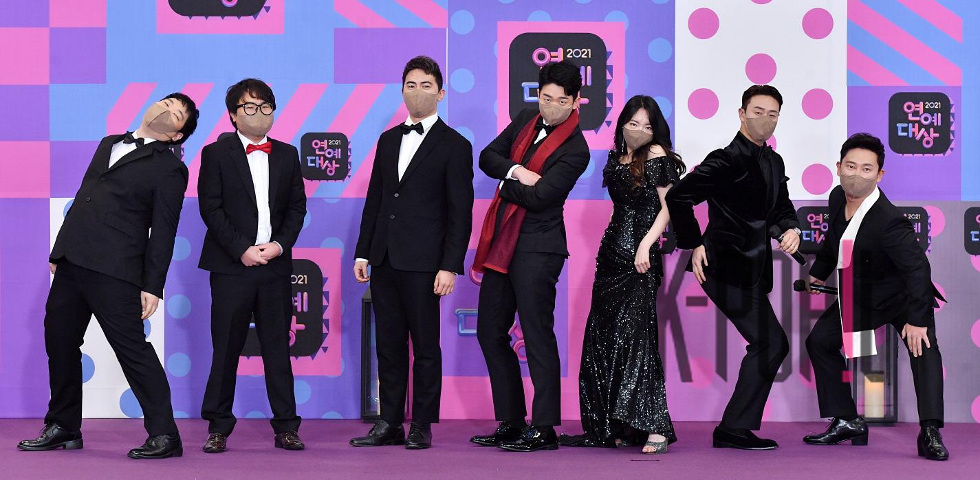 Hong Yeon-ho, Jim Won-hun, Park Jin-ho, Hwang Jung-hye, Kim Won-hyo, Lee Seung-yoon — KBS Entertainment Awards — 2021-12-25