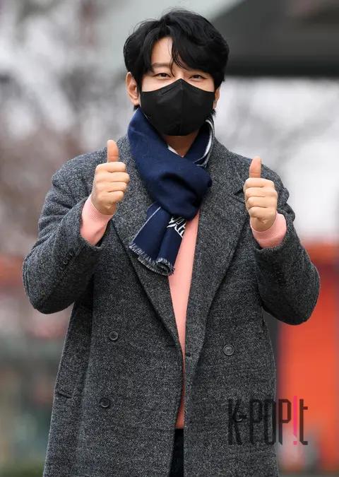 Hwang Chi-yeul — Arrival