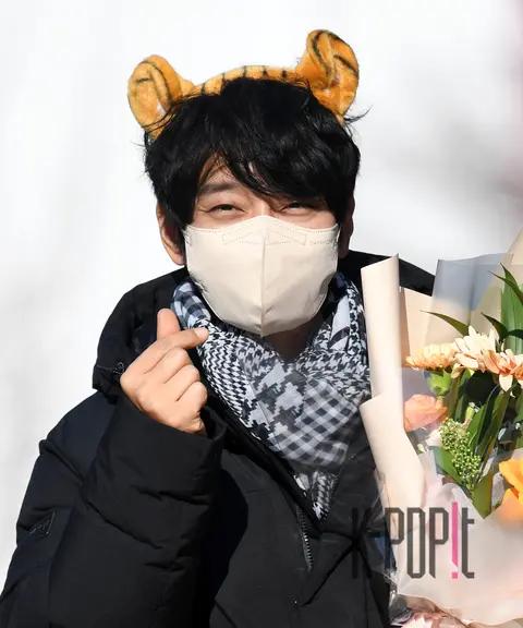 Hwang Chi-yeul — Arrival