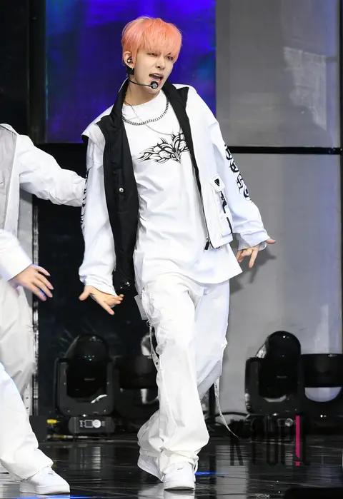 Heeseung (ENHYPEN) — Showcase