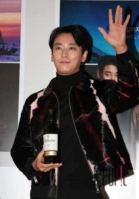 Joo Ji-hoon — Launch