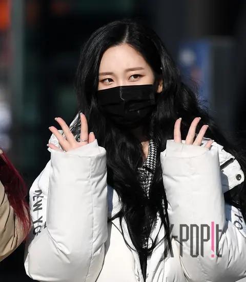 Nayun (MOMOLAND) — Arrival