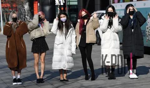 MOMOLAND — Arrival
