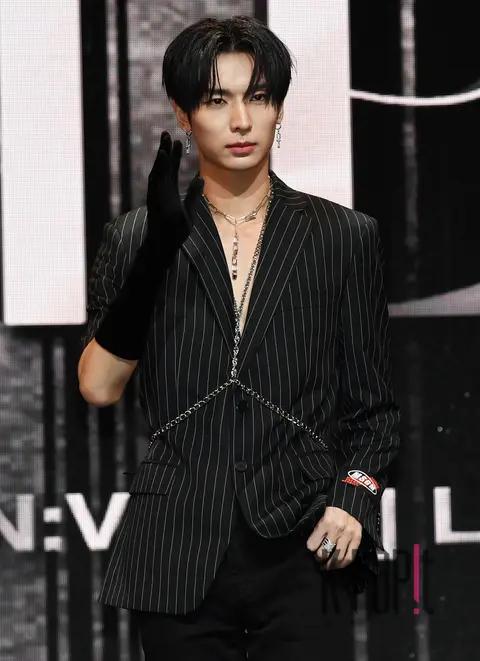 Yuto (PENTAGON) — Showcase