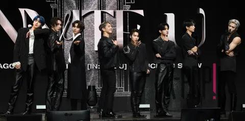 PENTAGON — Showcase