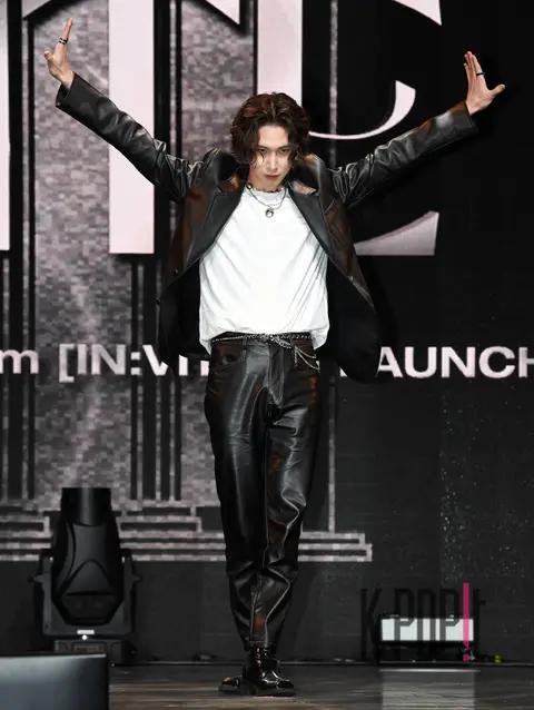Shinwon (PENTAGON) — Showcase