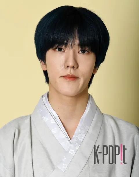 Jung-hoon (OMEGA X) — Hanbok Interview