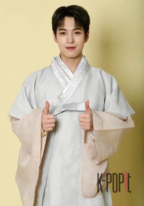 Hwiichan (OMEGA X) — Hanbok Interview