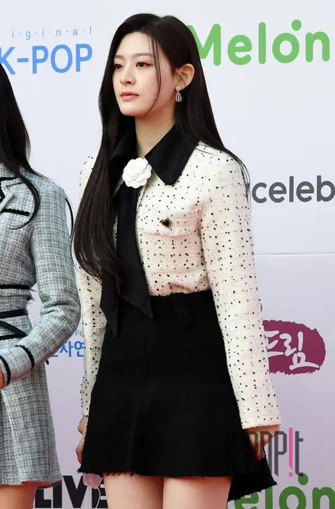 Seeun (STAYC) — Gaon Chart