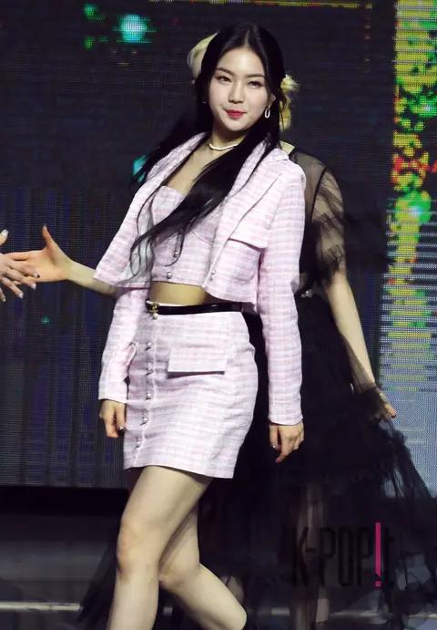 Isa (STAYC) — Gaon Chart