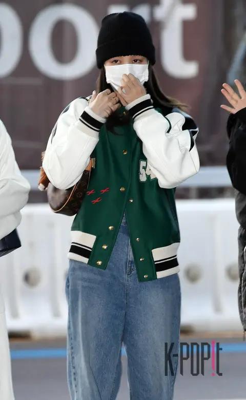 Nayeon (TWICE) — Airport