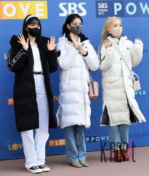 Yoon (STAYC), Jae-i, Si-eun — Arrival