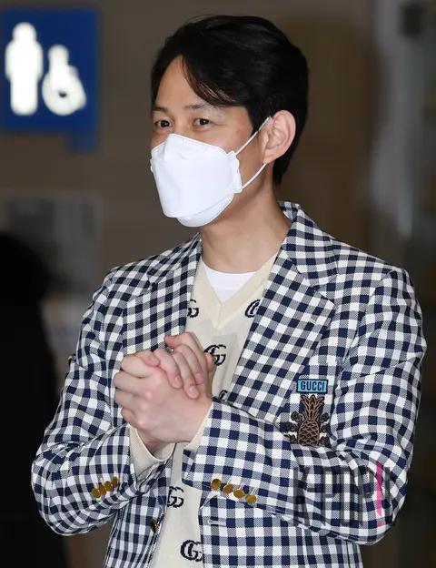 Lee Jung-jae — Airport