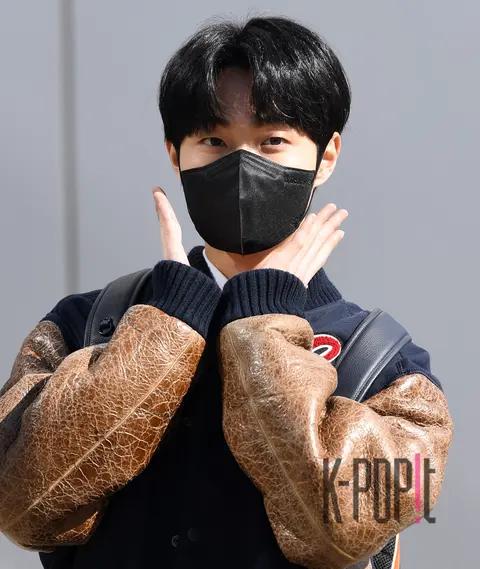 Yoon Chan-young — Arrival