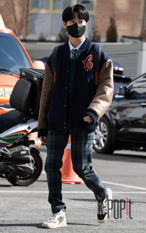 Yoon Chan-young — Arrival