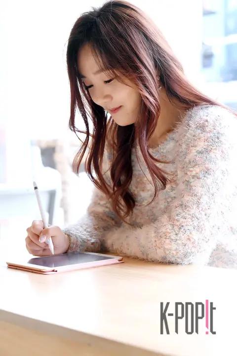 Hwang Yoo-bin — Interview