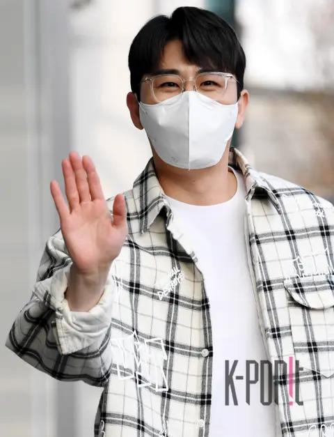 Young Tak — Arrival