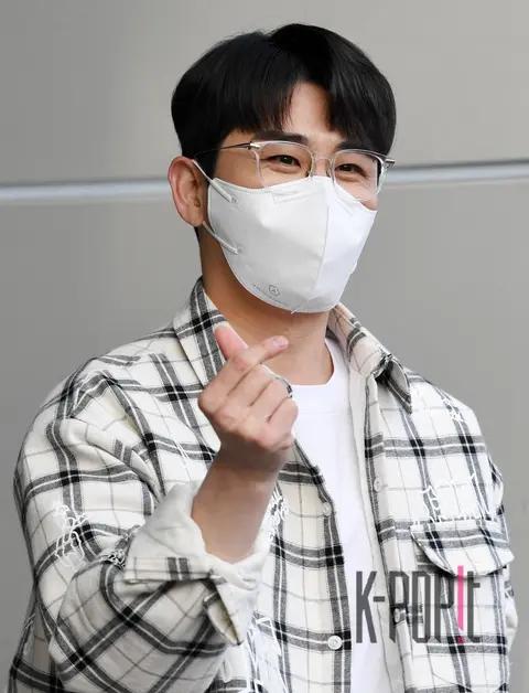 Young Tak — Arrival