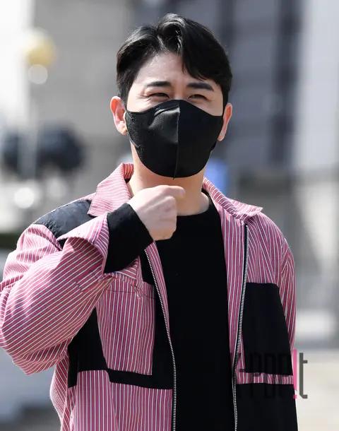 Young Tak — Arrival