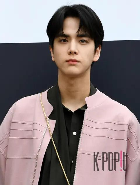 Young-hoon (THE BOYZ) — Seoul Fashion Week